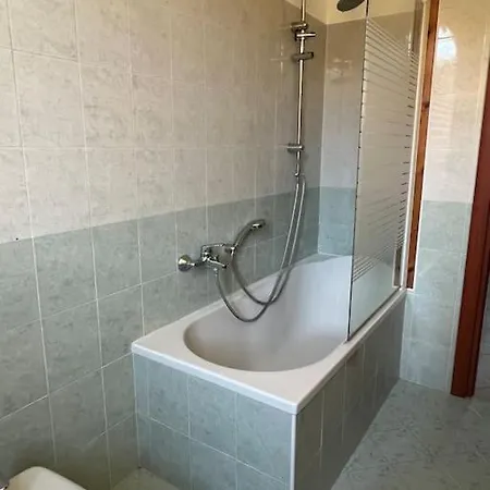 Casa Oasi Sette Laghi Hotel